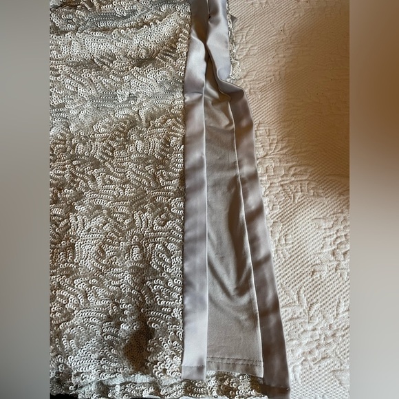 Halston Heritage sequined gown - Picture 7 of 9